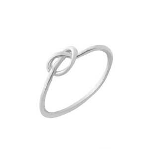 SELMA Dainty Knot Ring in 925 Silverplate